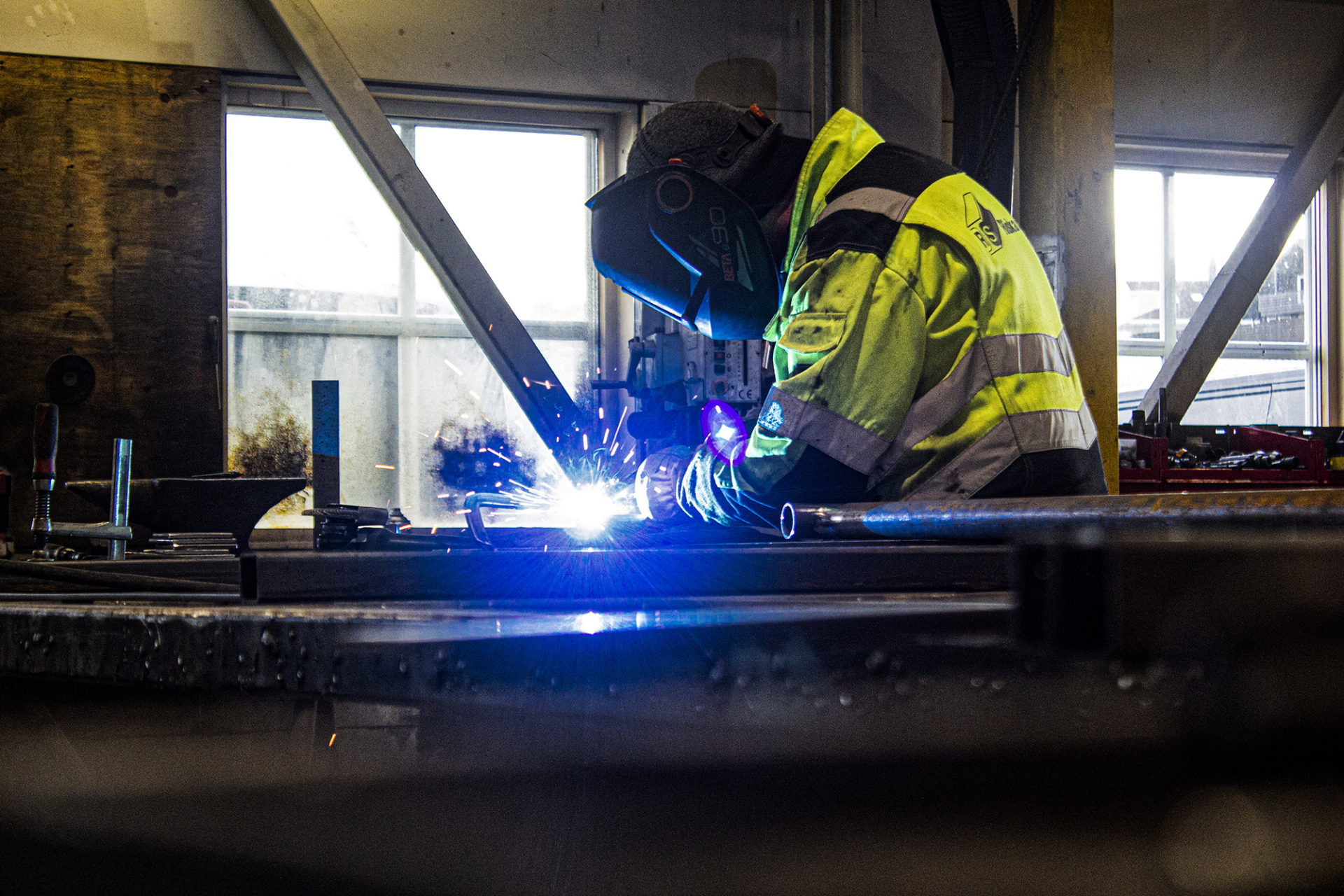 Riska Sveis – Alt innen stål- og aluminiumskonstruksjoner
